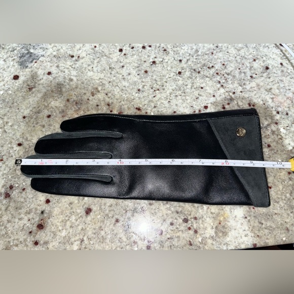 CLASSY BLACK LEATHER/SUEDE GLOVES - Picture 5 of 6